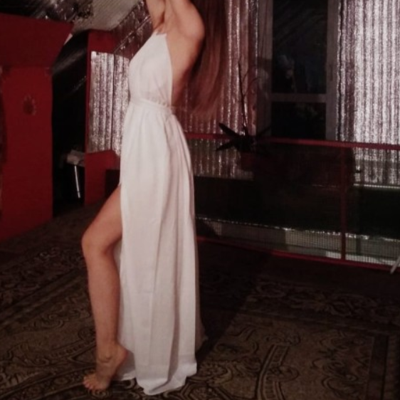 3303413527927 Halter dress