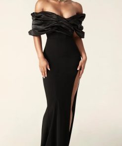 5f35ca0b-0d92-46c8-a046-466b96fda2a4 Women's Off-shoulder Split Ruffle Hip Dress